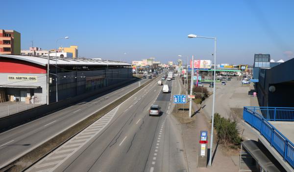 Ředitelství silnic a dálnic opravuje Strakonickou, Budějovice trpí